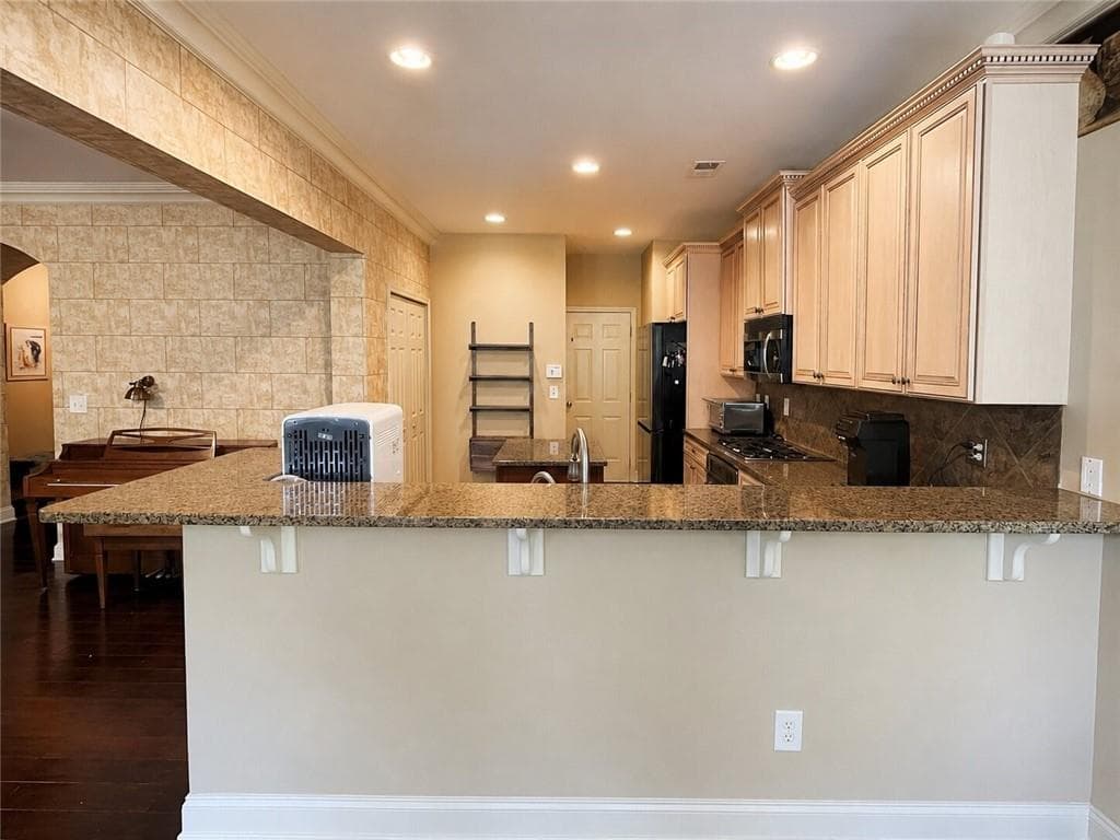 3 bedroom, 4 bathroom, 3,067 sq ft townhouse under contract at 4265 Cold Spring Court, Cumming, GA 30041 — photo 10