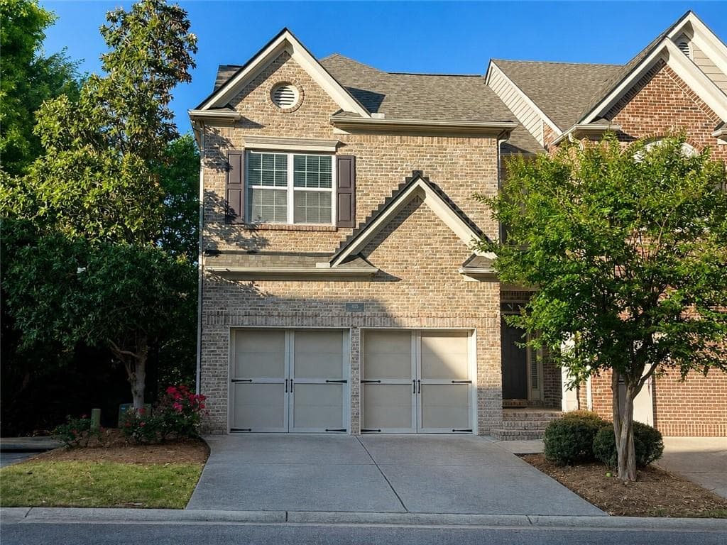 3 bedroom, 4 bathroom, 3,067 sq ft townhouse under contract at 4265 Cold Spring Court, Cumming, GA 30041