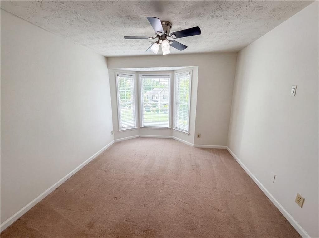 4 bedroom, 4 bathroom, 2,868 sq ft single family residence for sale at 4342 Trotters Way Drive, Snellville, GA 30039 — photo 4