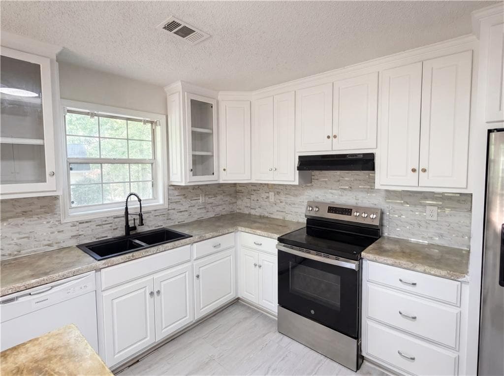3 bedroom, 2 bathroom, 1,530 sq ft single family residence for sale at 342 Newcastle Vista, Mcdonough, GA 30253 — photo 7