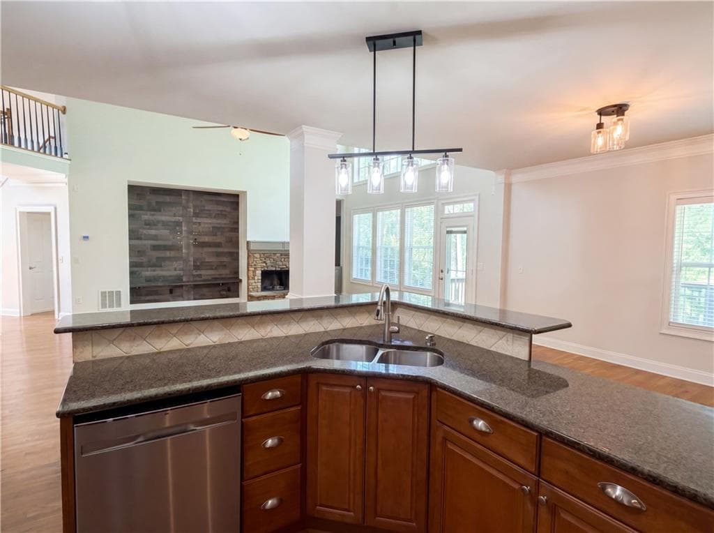 4 bedroom, 4 bathroom, 4,686 sq ft single family residence under contract at 8111 Crestview Drive, Covington, GA 30014 — photo 10