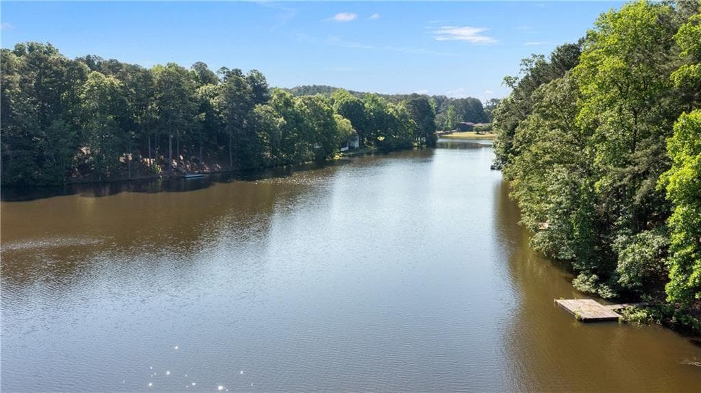 4 bedroom, 3 bathroom, 2,956 sq ft single family residence under contract at 24 Commerce Row, Cartersville, GA 30121 — photo 3