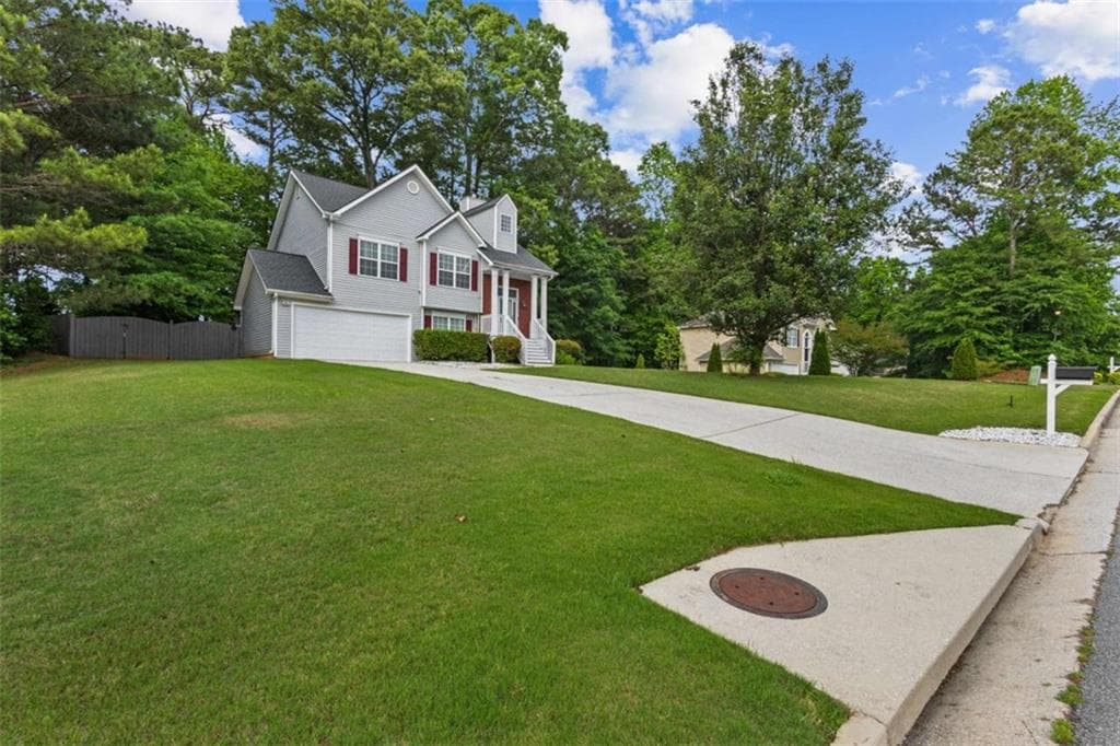 4 bedroom, 2 bathroom, 1,680 sq ft single family residence for sale at 3070 Harvest Circle, Fairburn, GA 30213 — photo 4