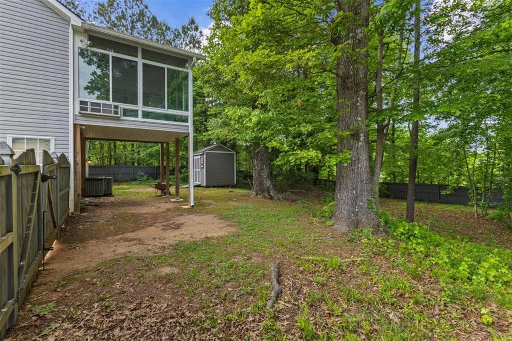 4 bedroom, 2 bathroom, 1,680 sq ft single family residence for sale at 3070 Harvest Circle, Fairburn, GA 30213 — photo 9