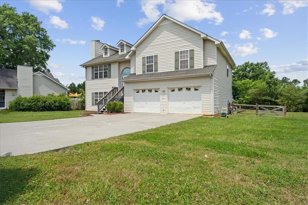 4 bedroom, 3 bathroom, 2,373 sq ft single family residence for sale at 143 Honeysuckle Drive, Calhoun, GA 30701 — photo 6