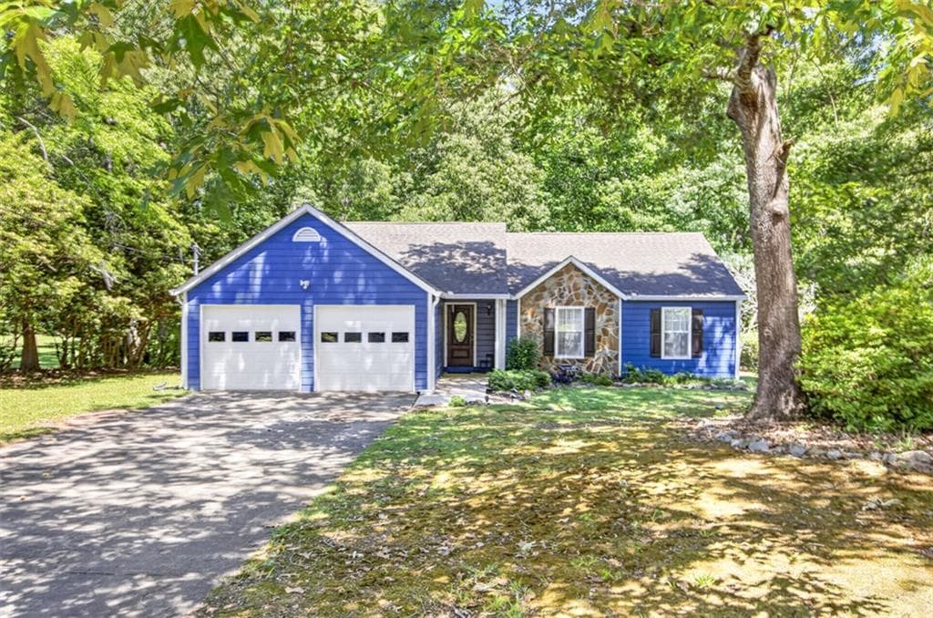 3 bedroom, 2 bathroom, 1,462 sq ft single family residence sold at 1150 Creekwood Cove, Lawrenceville, GA 30046