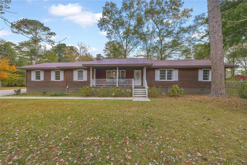 4 bedroom, 2 bathroom, 1,853 sq ft single family residence for sale at 1715 Beaverdam Road, Winterville, GA 30683 — photo 3