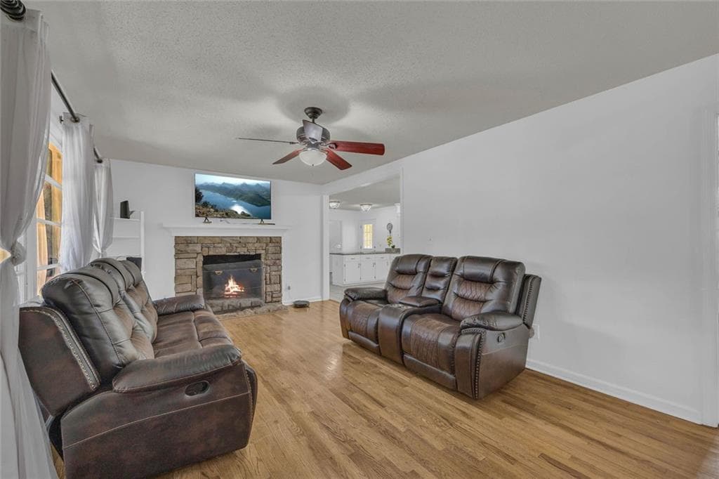 4 bedroom, 2 bathroom, 1,853 sq ft single family residence for sale at 1715 Beaverdam Road, Winterville, GA 30683 — photo 6