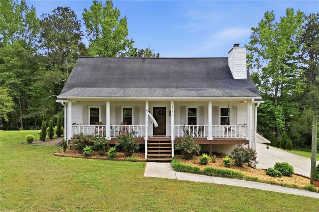 3 bedroom, 4 bathroom, 2,772 sq ft single family residence sold at 3010 Meadow Court, Marietta, GA 30064
