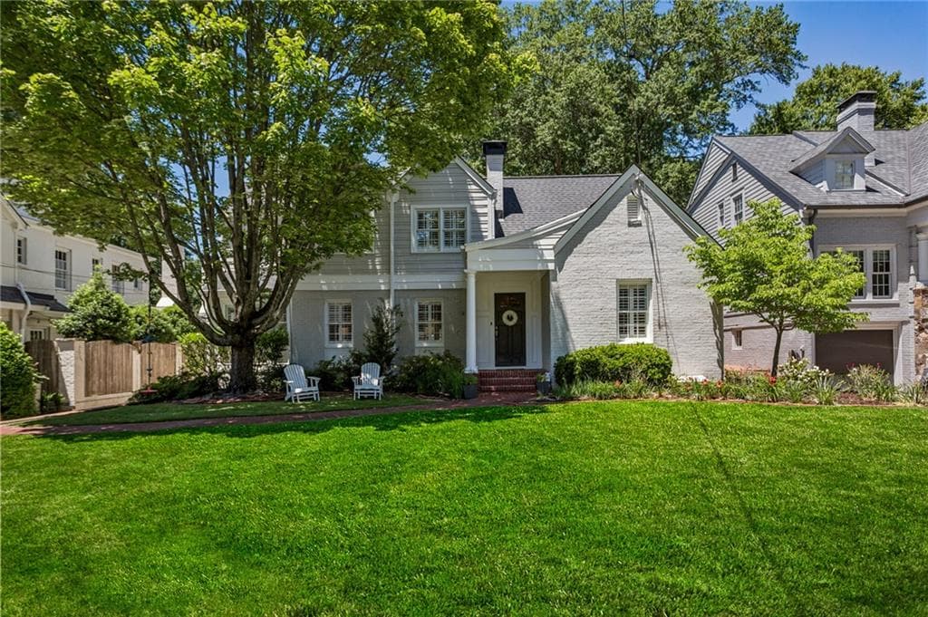 5 bedroom, 3 bathroom, 3,600 sq ft single family residence sold at 3118 Peachtree Drive, Atlanta, GA 30305
