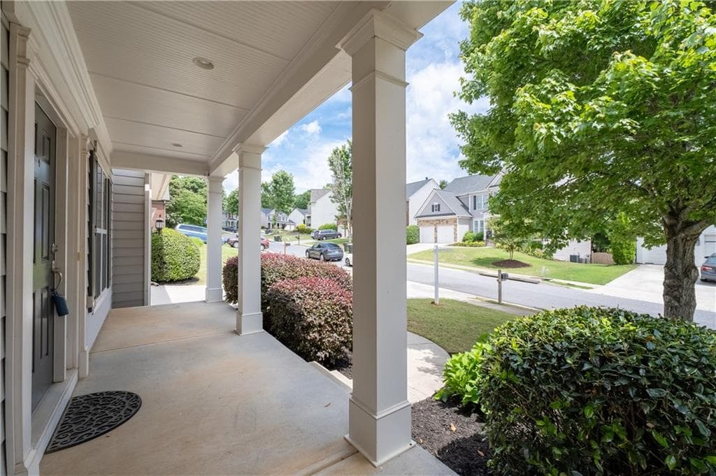 6 bedroom, 5 bathroom, 4,488 sq ft single family residence for sale at 4385 Colchester Creek Drive, Cumming, GA 30040 — photo 4