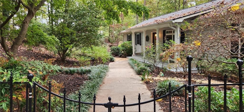 3 bedroom, 2 bathroom, 1,780 sq ft single family residence for sale at 4735 Pilgrim Mill Road, Cumming, GA 30041 — photo 2