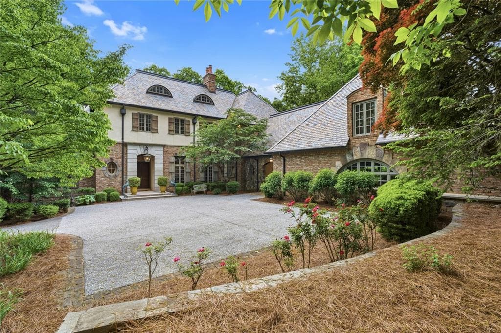5 bedroom, 8 bathroom, 11,264 sq ft single family residence for sale at 1955 Alec Mountain Road, Clarkesville, GA 30523 — photo 2