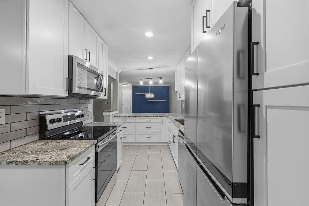 2 bedroom, 2 bathroom, 1,425 sq ft condominium for sale at 1704 Brighton Point, Sandy Springs, GA 30328 — photo 9