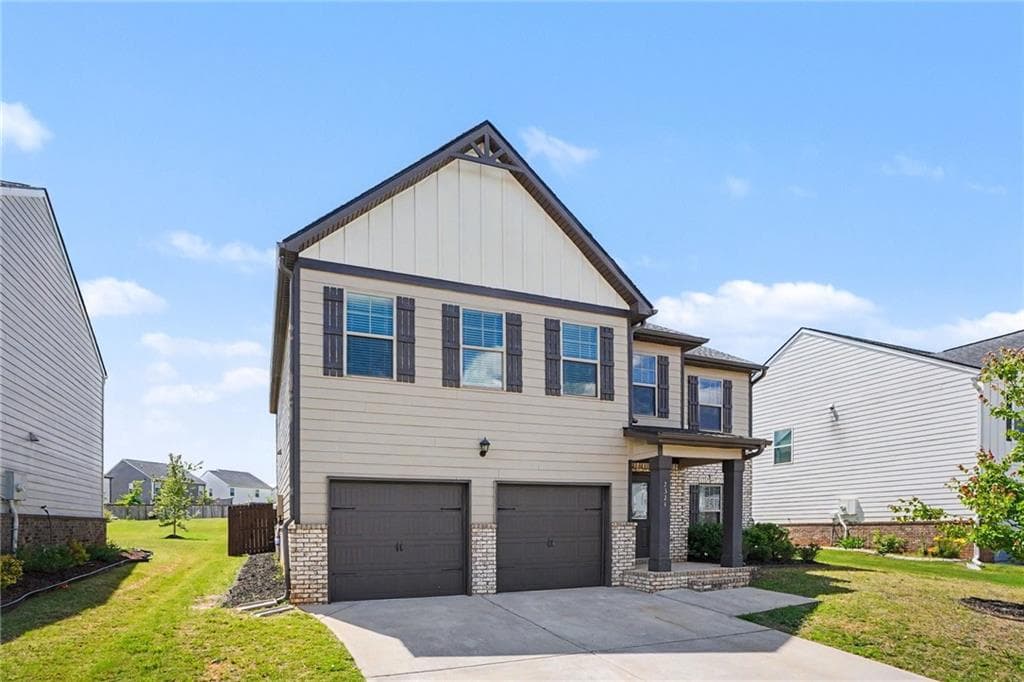 4 bedroom, 3 bathroom, 2,512 sq ft single family residence under contract at 2324 Burnett Lane, Mcdonough, GA 30253 — photo 2