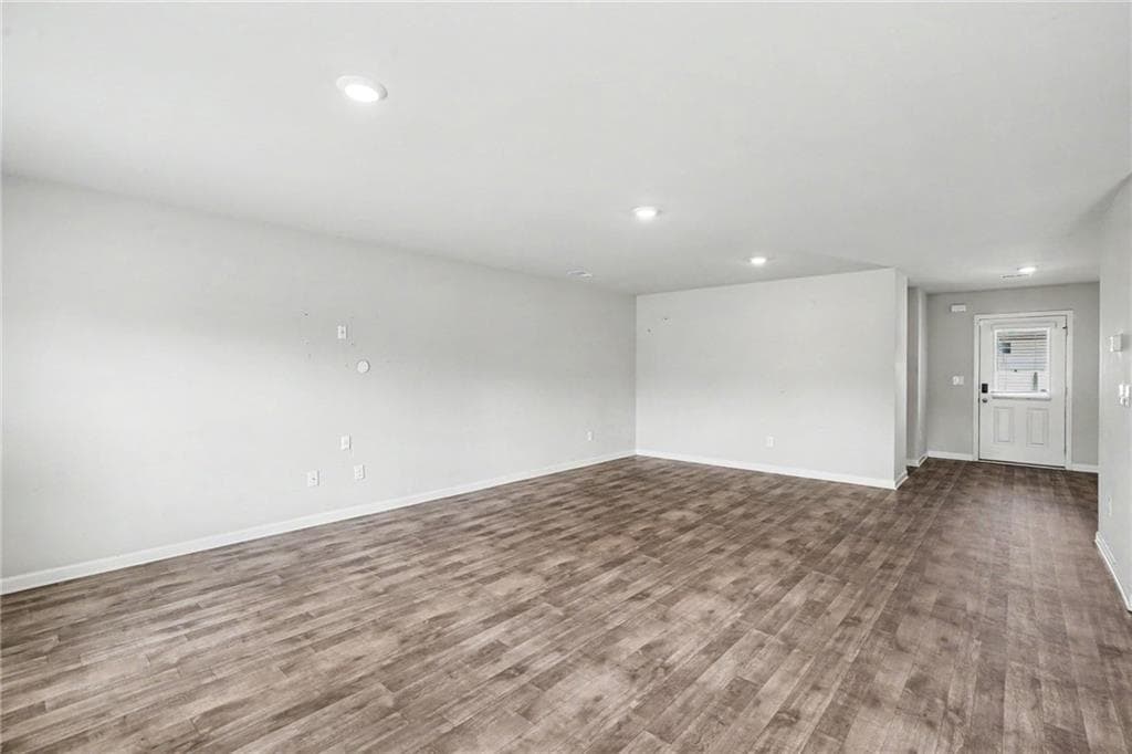 4 bedroom, 3 bathroom, 2,512 sq ft single family residence under contract at 2324 Burnett Lane, Mcdonough, GA 30253 — photo 7