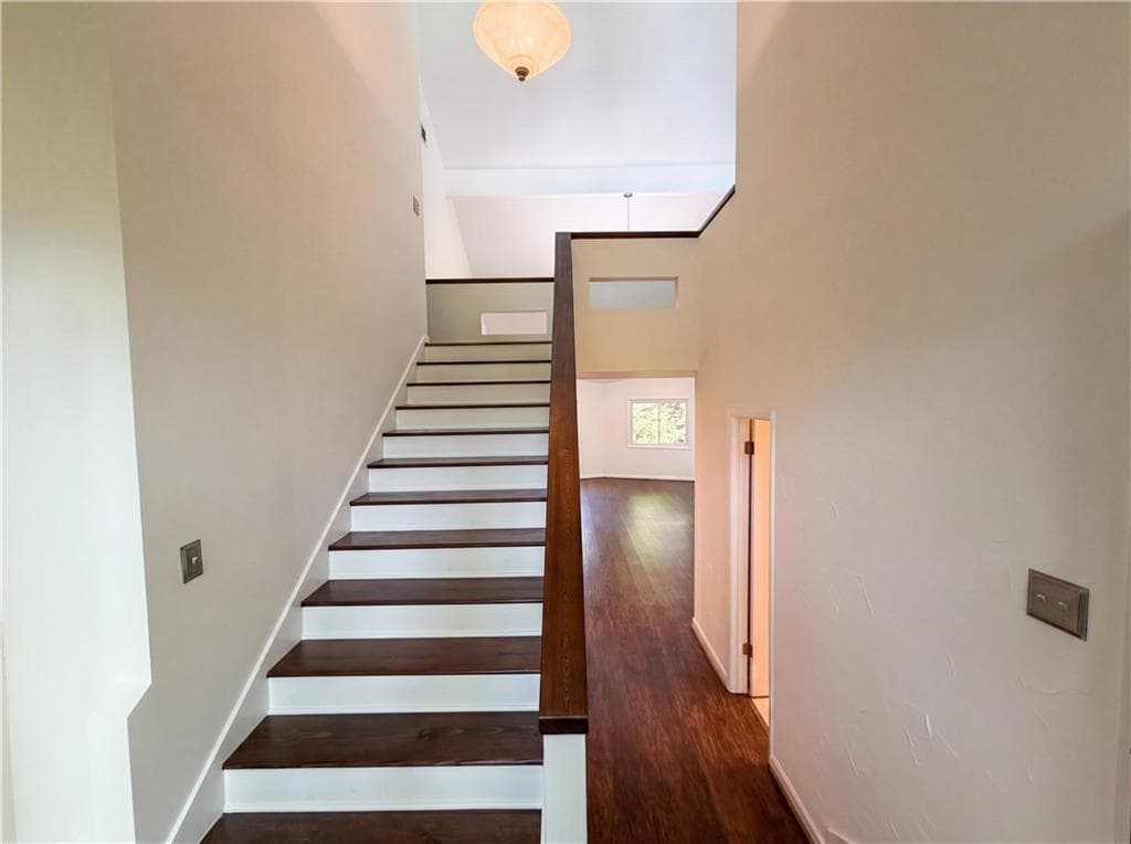 4 bedroom, 3 bathroom, 3,052 sq ft single family residence for sale at 265 Zephyr Court, Atlanta, GA 30350 — photo 10