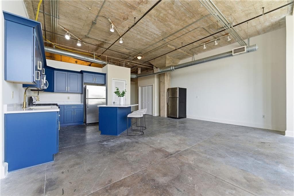 2 bedroom, 1 bathroom, 1,346 sq ft condominium for sale at 505 Whitehall Street 301, Atlanta, GA 30303 — photo 6