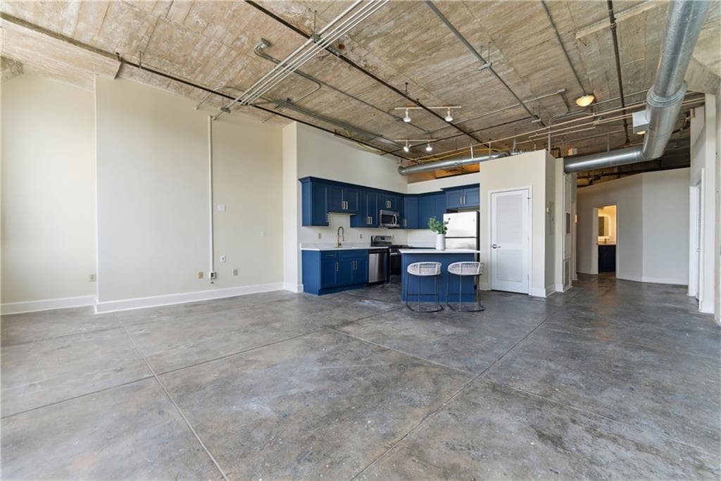 2 bedroom, 1 bathroom, 1,346 sq ft condominium for sale at 505 Whitehall Street 301, Atlanta, GA 30303 — photo 8