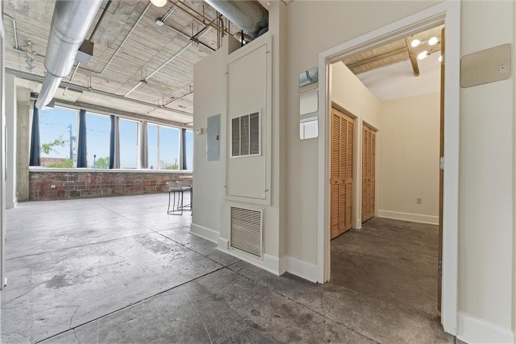 2 bedroom, 1 bathroom, 1,346 sq ft condominium for sale at 505 Whitehall Street 301, Atlanta, GA 30303 — photo 9
