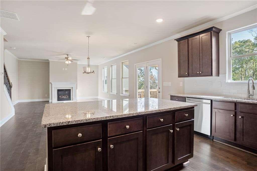 5 bedroom, 4 bathroom, 2,562 sq ft single family residence for sale at 3946 Lockaby Way, Lawrenceville, GA 30044 — photo 8