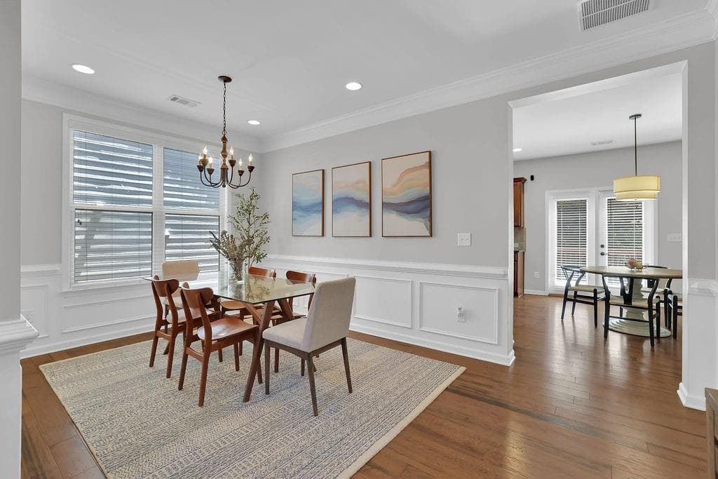5 bedroom, 3 bathroom, 3,396 sq ft single family residence for sale at 4468 Wilkerson Place, Smyrna, GA 30082 — photo 3