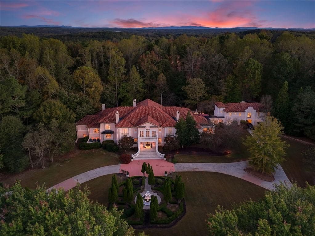 11 bedroom, 11 bathroom, 22,000 sq ft single family residence for sale at 15380 Tullgean Drive, Milton, GA 30004 — photo 2