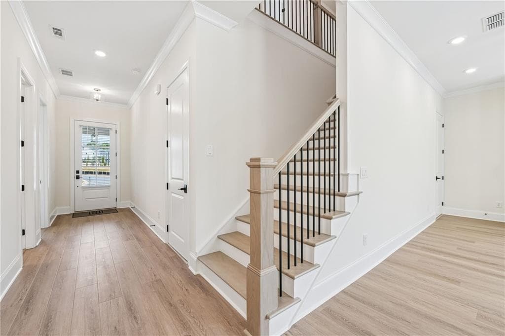 5 bedroom, 4 bathroom, 2,532 sq ft single family residence for sale at 1521 Westend Way, Cumming, GA 30041 — photo 10