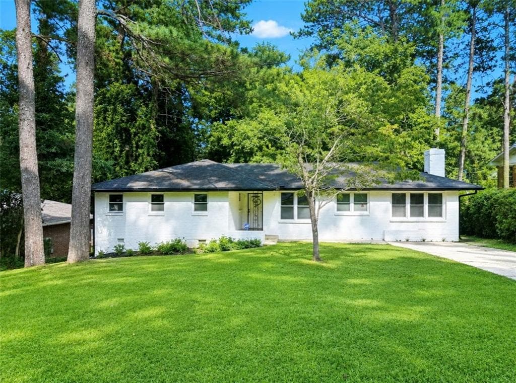 4 bedroom, 2 bathroom, 3,236 sq ft single family residence for sale at 3994 E Hilda Circle, Decatur, GA 30035