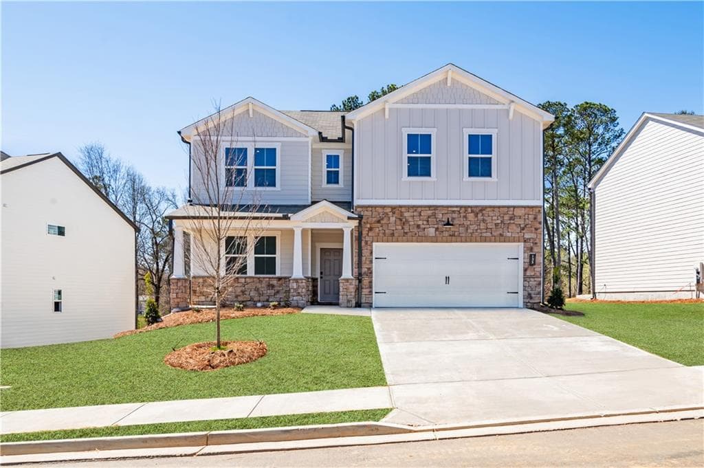 5 bedroom, 3 bathroom, 2,953 sq ft single family residence for sale at 180 Henley Street, Canton, GA 30114 — photo 4