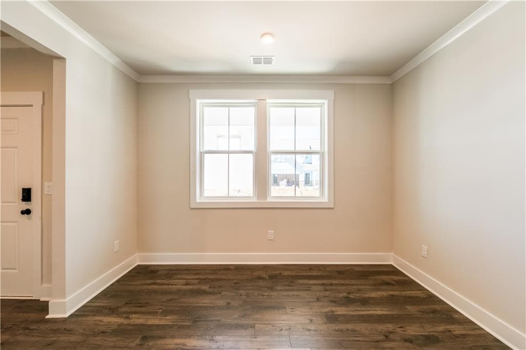 5 bedroom, 3 bathroom, 2,953 sq ft single family residence for sale at 180 Henley Street, Canton, GA 30114 — photo 7