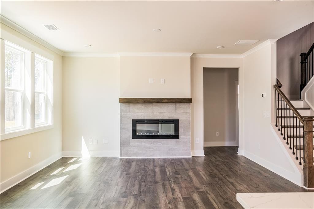 5 bedroom, 3 bathroom, 2,953 sq ft single family residence for sale at 180 Henley Street, Canton, GA 30114 — photo 9