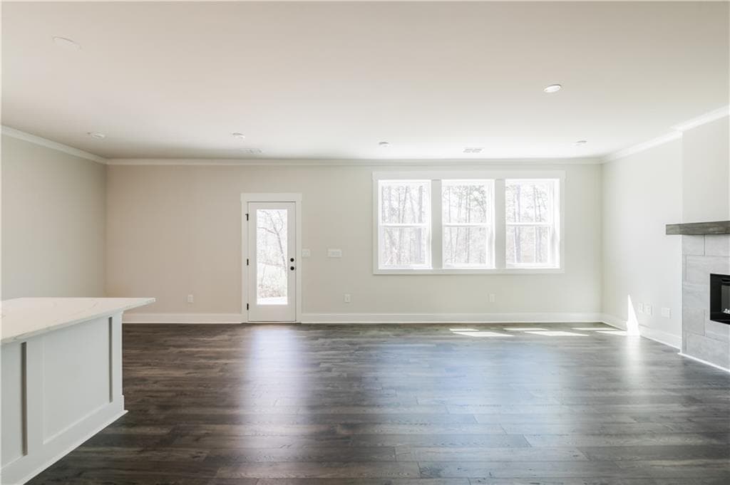 5 bedroom, 3 bathroom, 2,953 sq ft single family residence for sale at 180 Henley Street, Canton, GA 30114 — photo 10