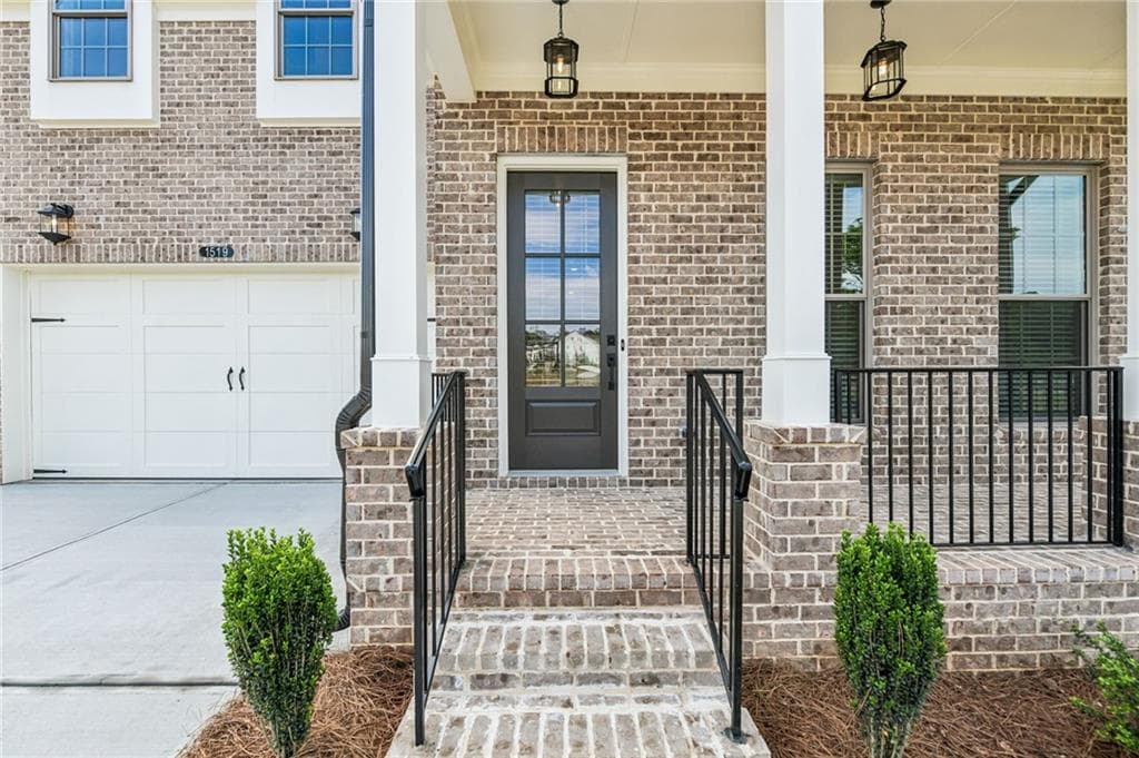 4 bedroom, 3 bathroom, 3,431 sq ft single family residence for sale at 1519 Westend Way, Cumming, GA 30041 — photo 6