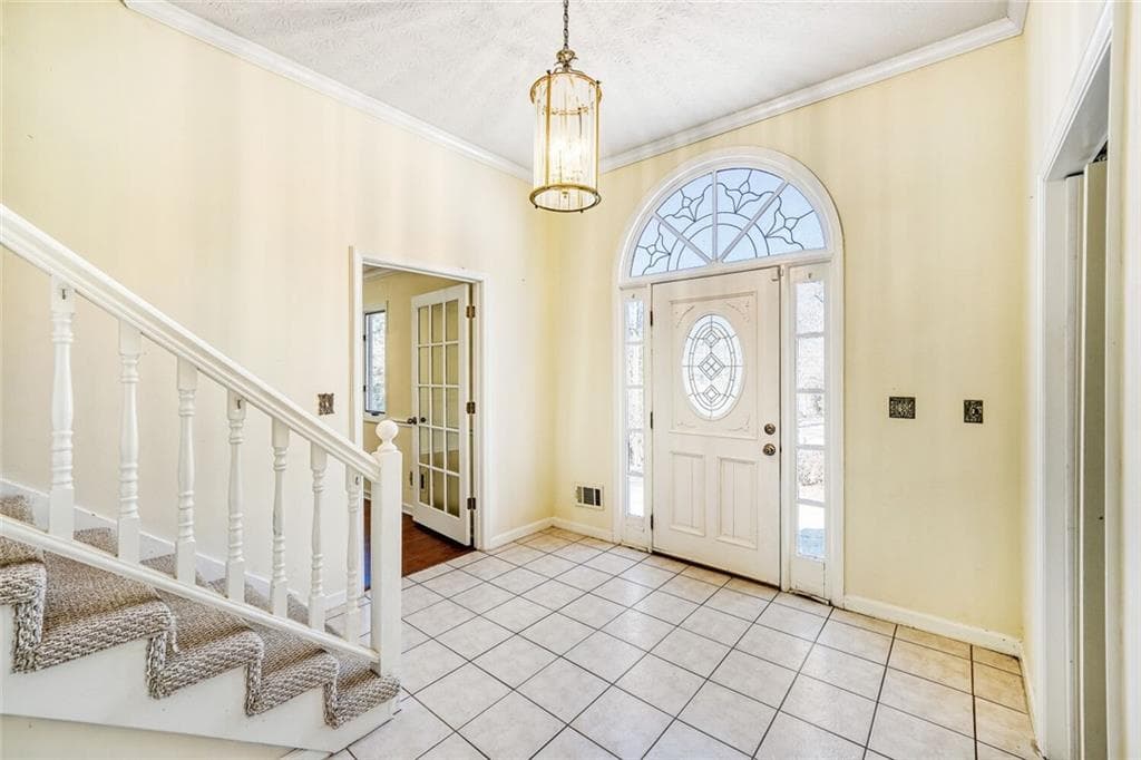 6 bedroom, 4 bathroom, 5,031 sq ft single family residence for sale at 1522 Catherine Court, Suwanee, GA 30024 — photo 10