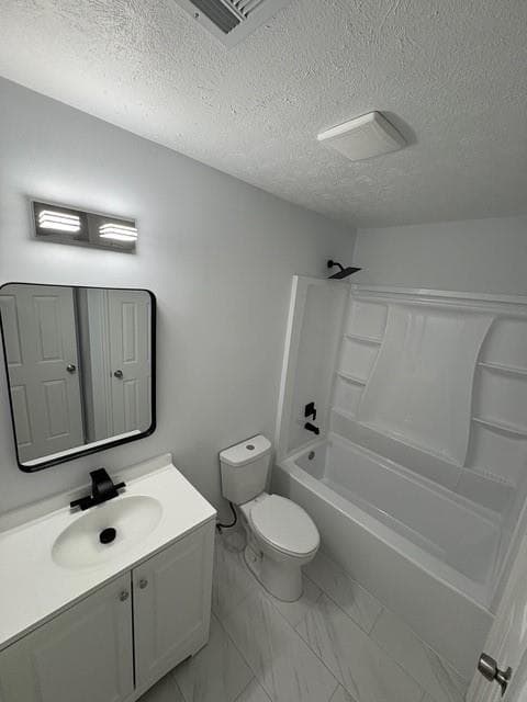 4 bedroom, 2 bathroom single family residence for rent at 782 Fox Valley Drive, Stone Mountain, GA 30088 for $2,000 a month — photo 7