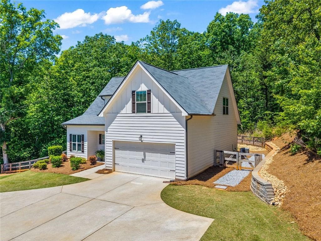 3 bedroom, 2 bathroom, 2,019 sq ft single family residence for sale at 331 Bryndemere Drive, Dawsonville, GA 30534 — photo 8