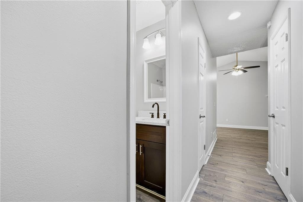 4 bedroom, 3 bathroom, 1,636 sq ft single family residence for sale at 3021 Munson Court, Snellville, GA 30039 — photo 8