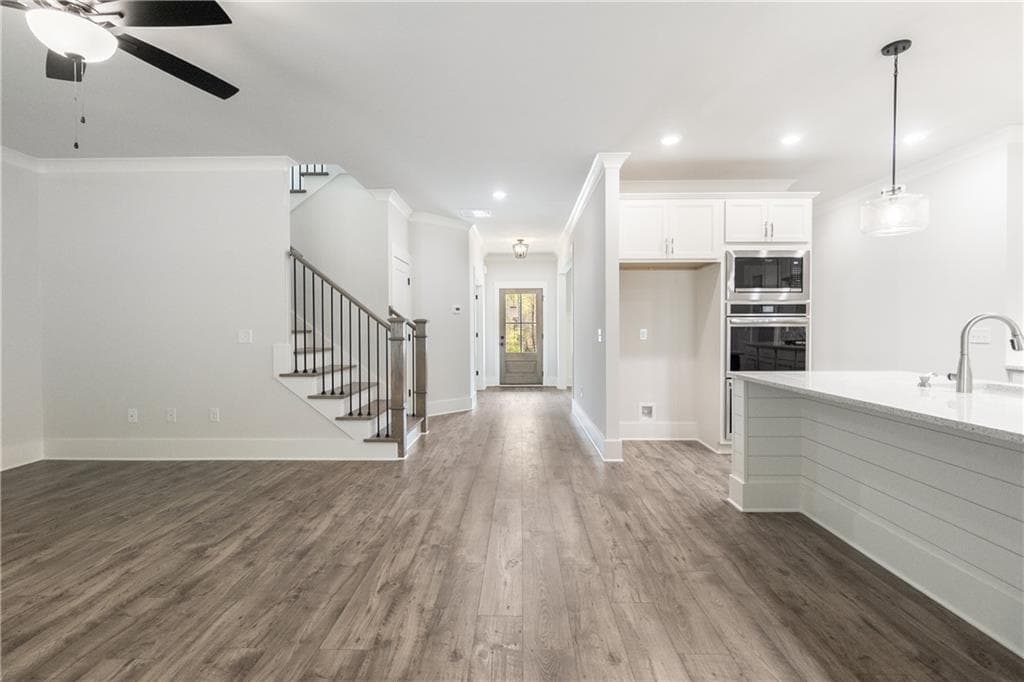 4 bedroom, 3 bathroom, 2,451 sq ft single family residence for sale at 170 Weslyn Drive, Social Circle, GA 30025 — photo 8