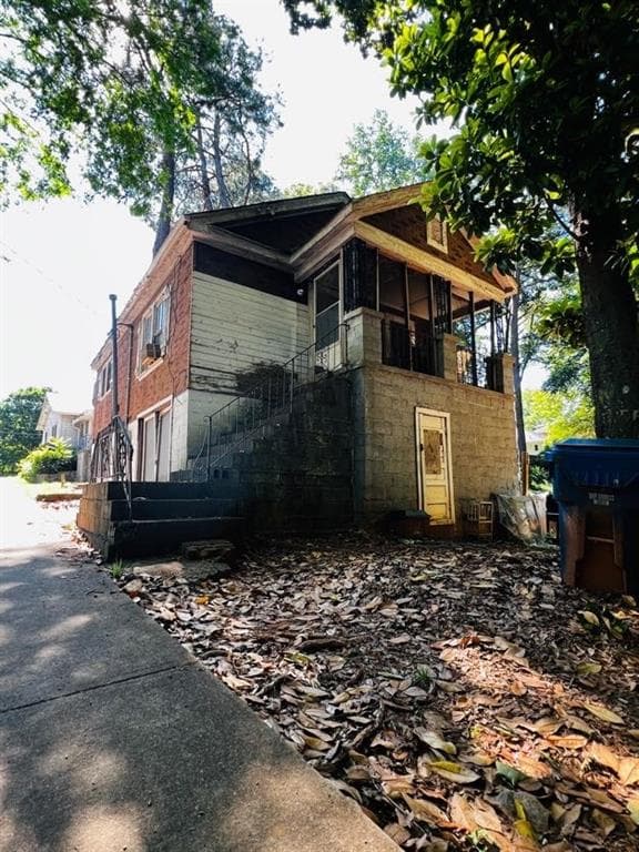 3 bedroom, 1 bathroom, 10,205 sq ft single family residence for sale at 1271 Grant Street, Atlanta, GA 30315 — photo 7