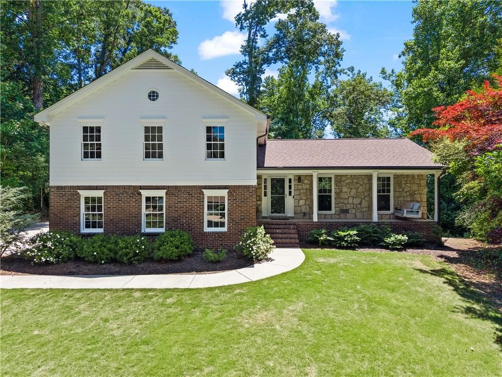3 bedroom, 3 bathroom, 2,670 sq ft single family residence sold at 4179 Brawley Drive, Atlanta, GA 30319