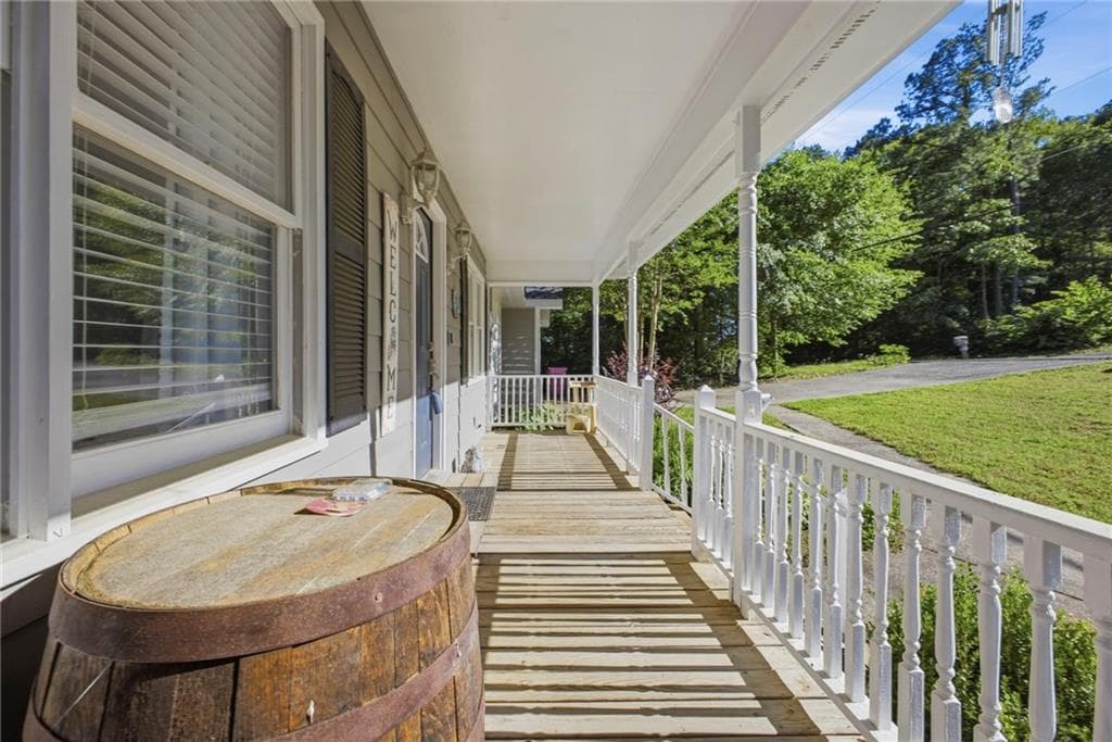 4 bedroom, 4 bathroom, 2,784 sq ft single family residence for sale at 111 Mount Vernon Drive, Calhoun, GA 30701 — photo 4