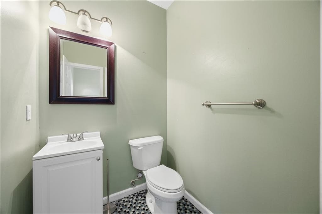 4 bedroom, 3 bathroom, 2,257 sq ft single family residence for rent at 1650 Huntcrest Way, Mableton, GA 30126 for $2,650 a month — photo 5