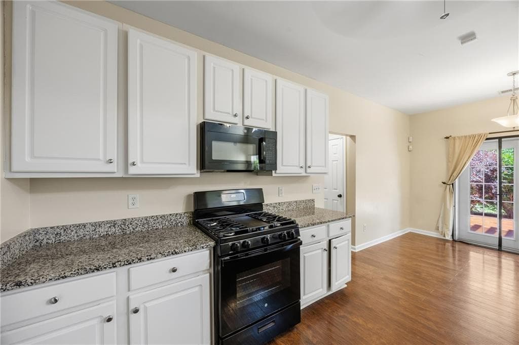 4 bedroom, 3 bathroom, 2,257 sq ft single family residence for rent at 1650 Huntcrest Way, Mableton, GA 30126 for $2,650 a month — photo 8