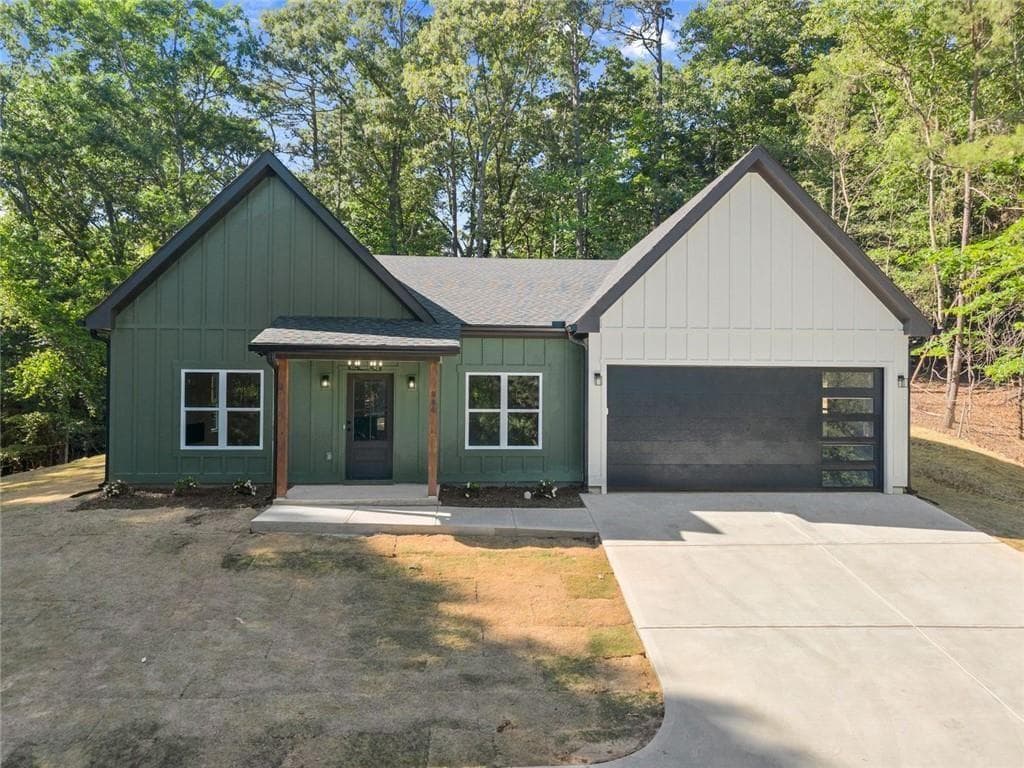 384 Oakland Drive, Gainesville, GA 30501 — most recent listing photo