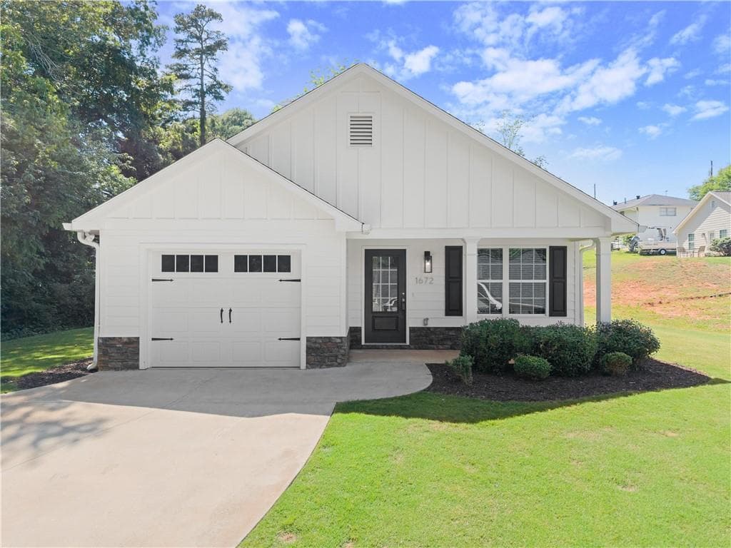 1672 Meadowlark Lane, Gainesville, GA 30501 — most recent listing photo