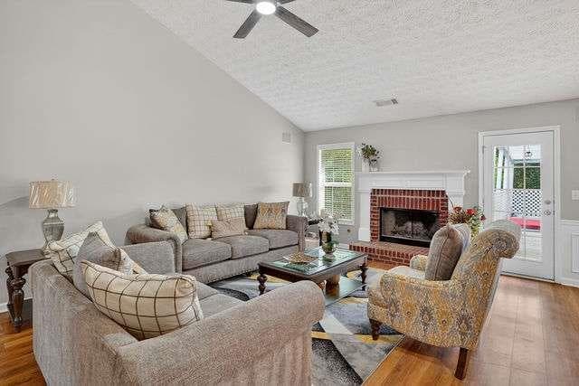 4 bedroom, 2 bathroom, 2,438 sq ft single family residence for sale at 2270 Taylor Pointe Way, Dacula, GA 30019 — photo 10