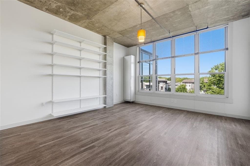 1 bedroom, 1 bathroom, 677 sq ft condominium for sale at 245 N HIGHLAND Avenue 402, Atlanta, GA 30307 — photo 3