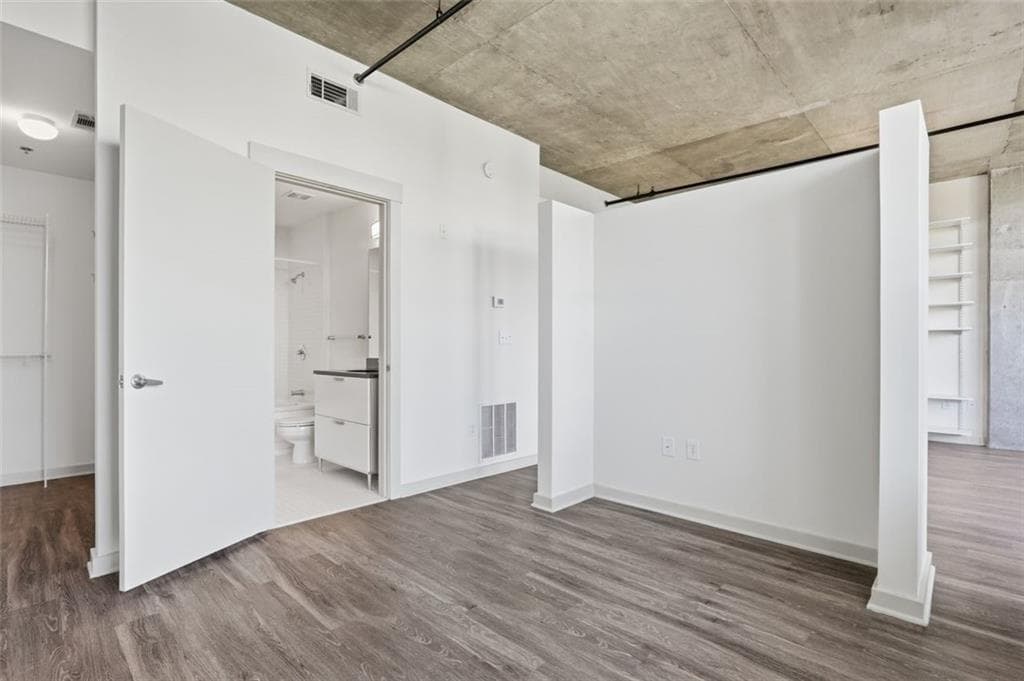 1 bedroom, 1 bathroom, 677 sq ft condominium for sale at 245 N HIGHLAND Avenue 402, Atlanta, GA 30307 — photo 9