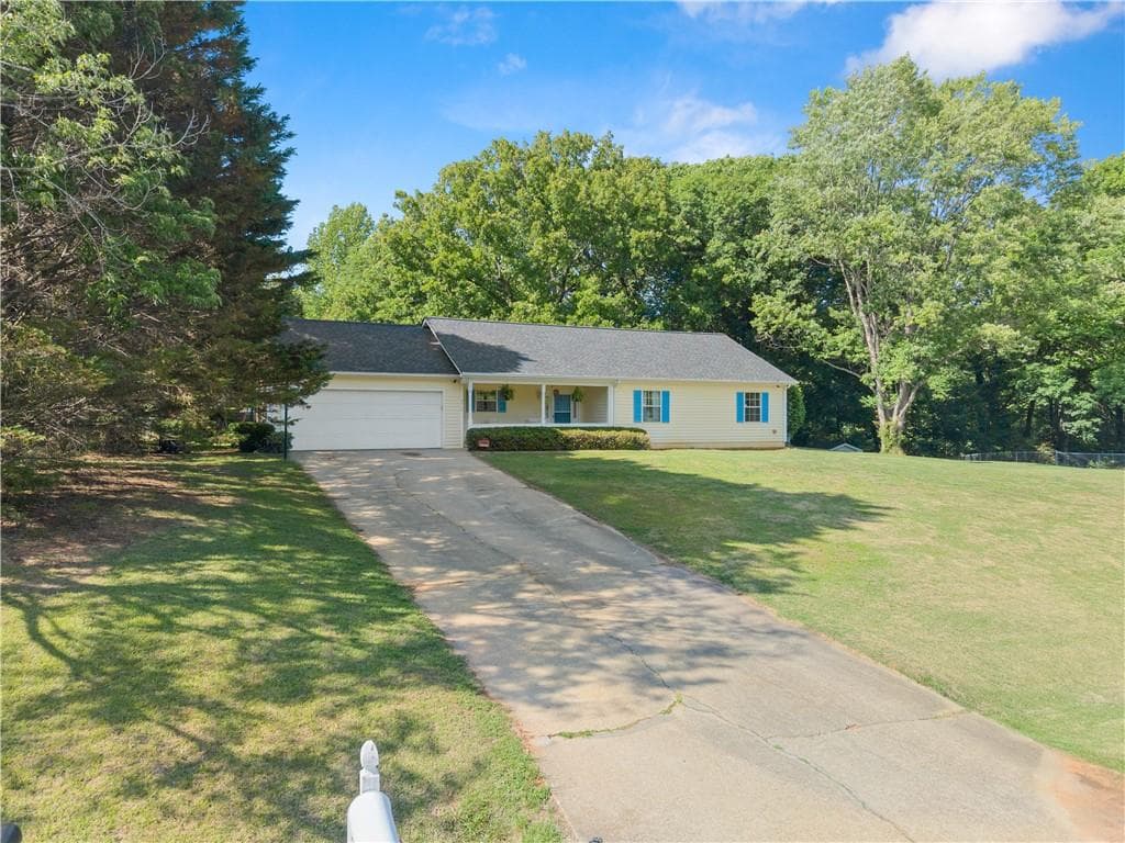 3719 River North Drive, Gainesville, GA 30506 — most recent listing photo